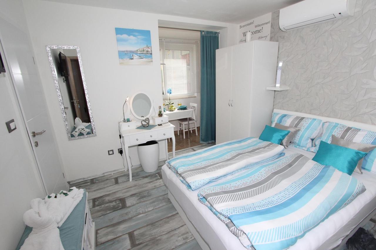 Ferienwohnung Studio Orhidea Blu Rovinj Exterior foto